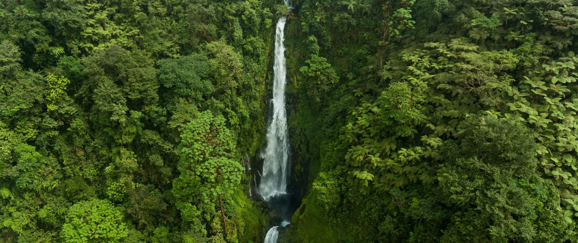 Waterfall in Equatorial Guinea, by Superstjerne
