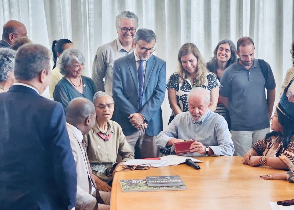 President Lula signs decrees for the creation of two new reserves in Brazil on International Day of Forests, photo courtesy of RARE-Brazil